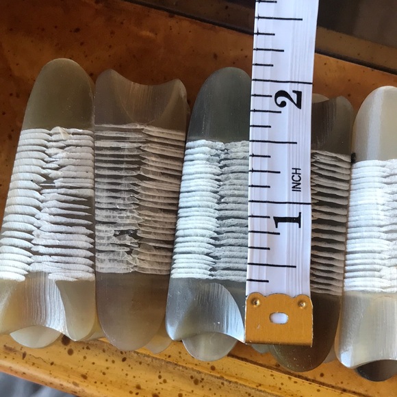 🔴Buffalo Tooth Bracelet - Picture 3 of 5